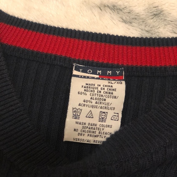 Tommy Hilfiger Sweater - Picture 2 of 3
